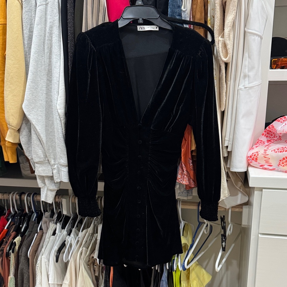 Zara Black Long Sleeve Velvet Dress